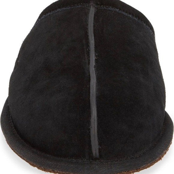 UGG Plush Slippers - Picture 4 of 5